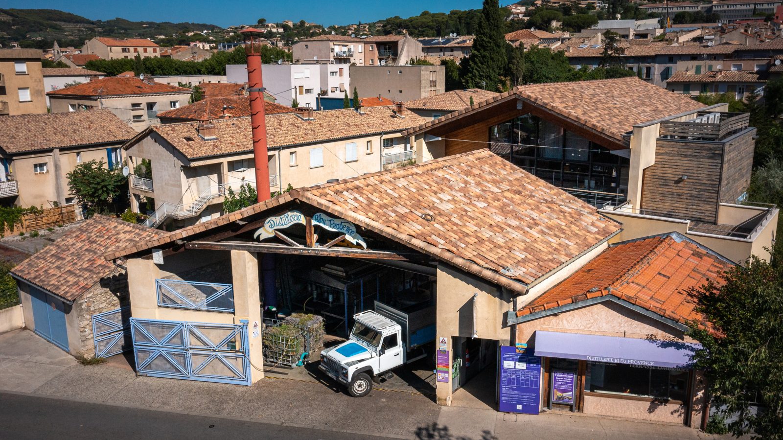 Distillerie Bleu Provence à Nyons - 0