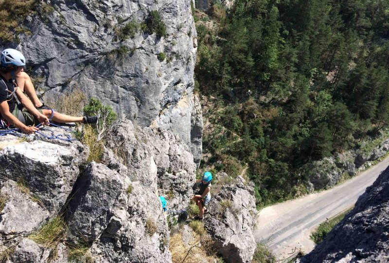 Parcours rochassier et via corda avec la Base de Loisirs Drôme aventure à Die - 0
