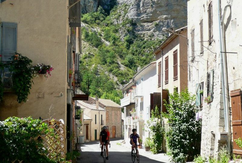 Col de Pierre Vesce à vélo à Villebois-les-Pins - 1